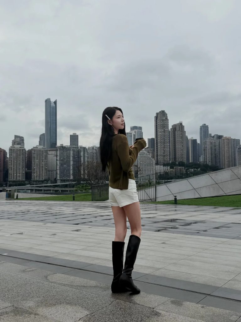 城市生活人物配图